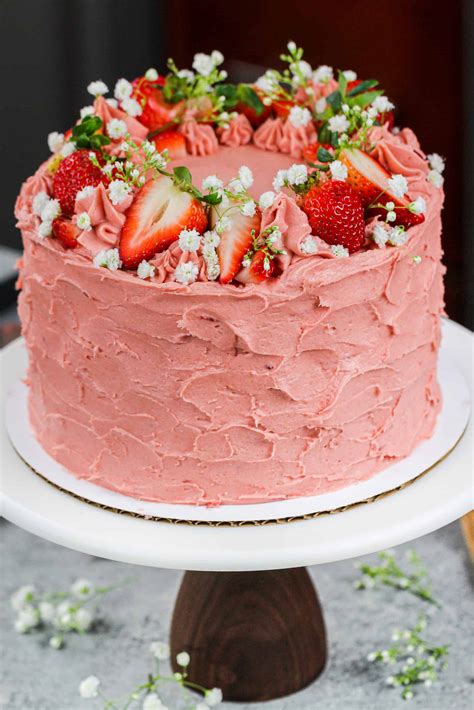 Vanilla Strawberry Cake