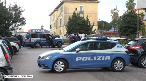 Napoli L Uomo Barricato In Casa Si Suicidato Enne Ha Ammazzato La