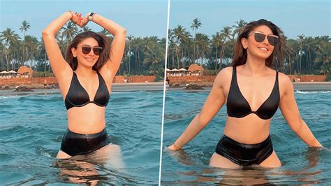 Shefali Jariwala Sexy Video Shefali Jariwala Showed Hot Personality By Wearing Black Bikini