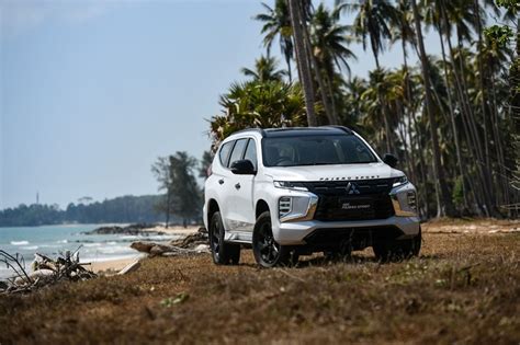 Ra mắt kẻ thế chân Toyota Fortuner giá 908 triệu đồng Trang bị lấn