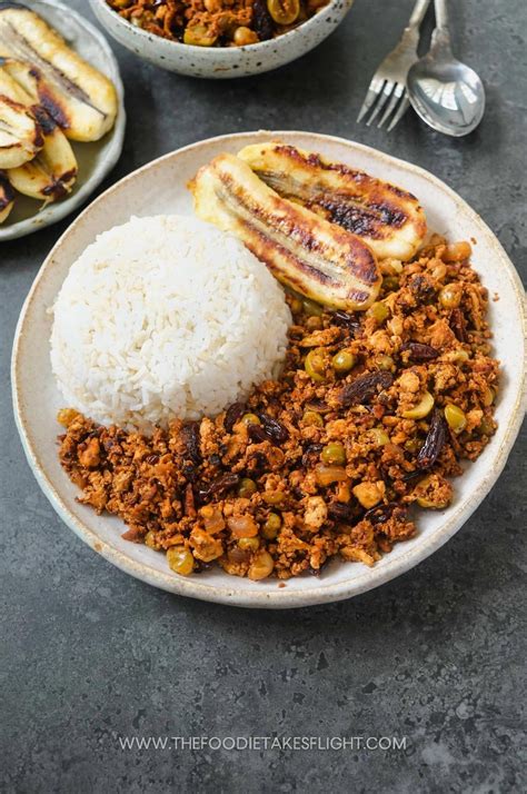 Filipino Arroz a la Cubana - The Foodie Takes Flight