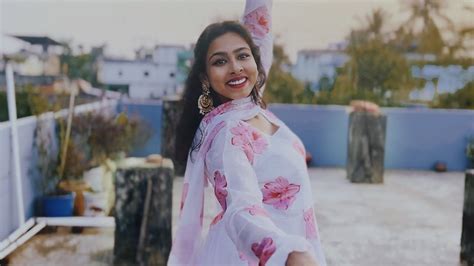 Dhadak Title Track Dhadak Dance Video Ishaan Janhvi Ajay