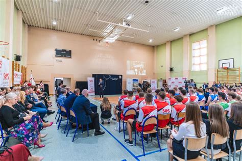 Og Lnopolska Inauguracja Roku Szkolnego Siatkarskich O Rodk W Szkolnych