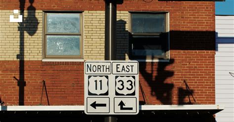 Black and white street sign photo – Free Usa Image on Unsplash