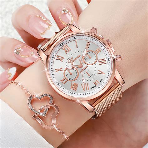 Ensemble de bijoux femme Genève Montre cœur biscuits plastique