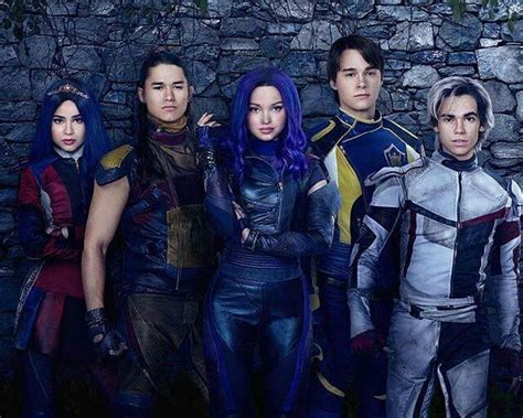 Pin Di Pinner Su Disney Descendants Nickelodeon Foto Attori