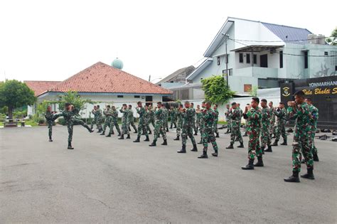 MELATIH KETANGKASAN PRAJURIT PETARUNG HIU PERKASA BERLATIH BELA DIRI