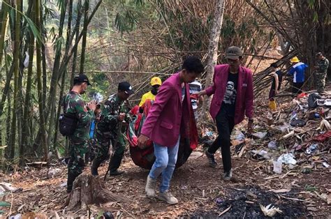 Dinobatkan Sebagai Salah Satu Sungai Terkotor STIKes IMC Bintaro