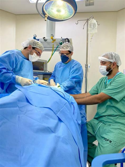 Equipe do Hospital Márcio Cunha que realizou as cirurgias de implante