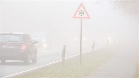 Polizeikontrollen Autofahrer Mit Falscher Nebel Beleuchtung Shz