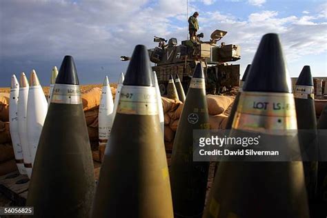 Israeli Artillery Deploys Against Palestinian Militants In Gaza Photos ...