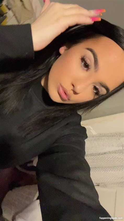 Lillie Anne Moore Lilzzz X Nude OnlyFans Leaks Fappening FappeningBook