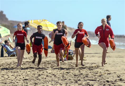 Netflix Releases Malibu Rescue The Next Wave Trailer Fangirlish