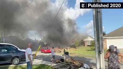 Navy Plane Crashes in Alabama, Killing Crew of 2 - The New York Times