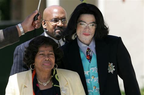 Michael Jacksons Mother To Testify In Court In Battle Against His Estate