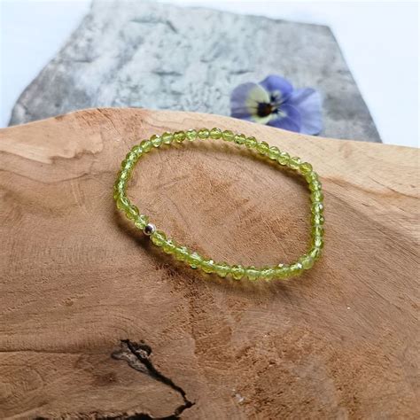 Peridot Armband Kugeln facettiert Ø 4mm Schönes Armband aus apfelgrünem