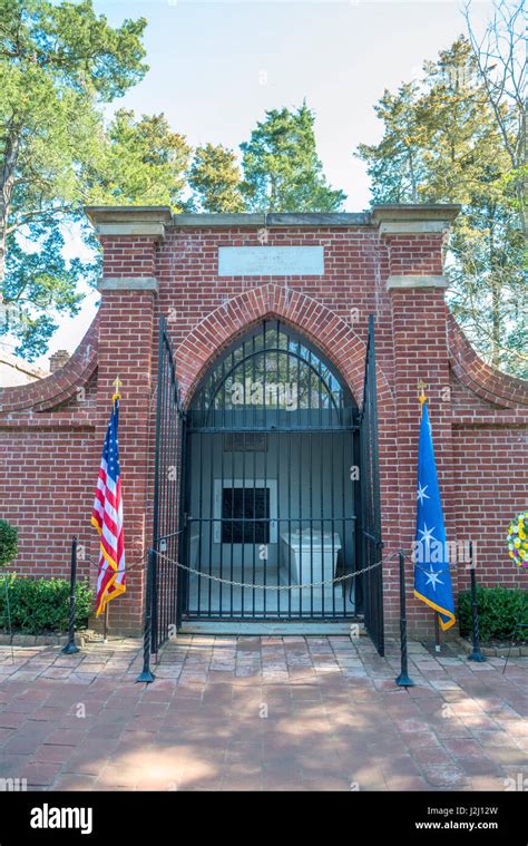 George Washington Tomb