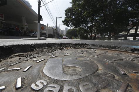 A O De Covas Em Sp Deixa Bueiro Desnivelado E Cria Armadilha Nas Ruas