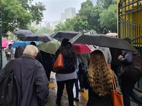 Cidade Do Rio Apresenta Chuvas Moderadas E Ventos Fortes Neste Fim De