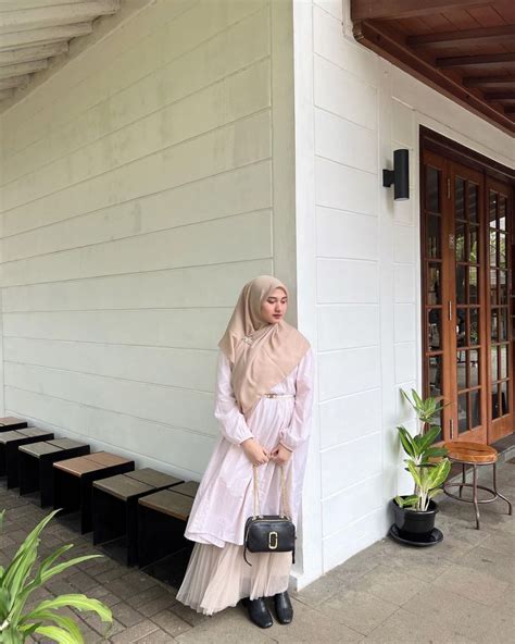 Ootd Rok Ala Nadzira Shafa Tampil Syari Dan Fashionable