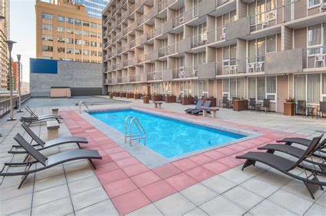 Ramada Plaza by Wyndham Calgary Downtown | Calgary, AB Hotels