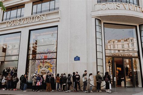 Luxury Shopping in Europe: How to Prepare and What to Expect — Angela ...