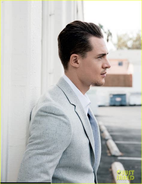 Last Kingdoms Alexander Dreymon Is Da Swoonworthy Man Photo