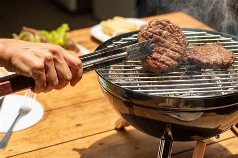 What Temperature to Grill Steak on a Gas Grill? | Steak Grilling Guide