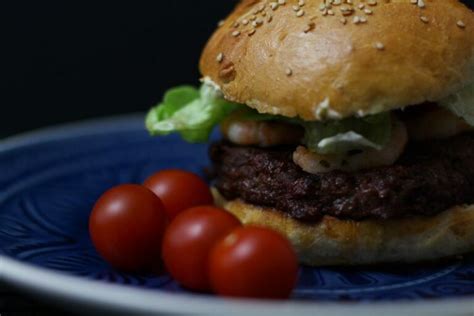 Surf And Turf Burger Mit Garnelen Vom Grill