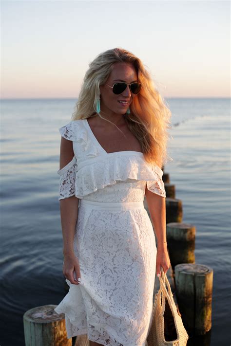 White Lace Dress Style Cusp