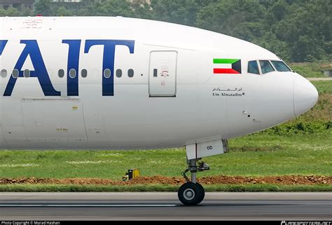 9K AOD Kuwait Airways Boeing 777 369ER Photo By Murad Hashan ID