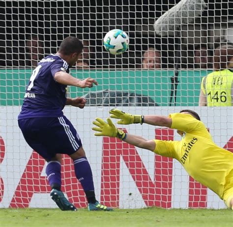 Dfb Pokal Hsv Verliert Gegen Vfl Osnabr Ck Aus In Runde Welt