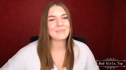 Cute Amateur Long Hair Webcam Babe Solo