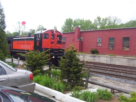 Berkshire Scenic Railway Sw At Lee Ma The Nerail New England