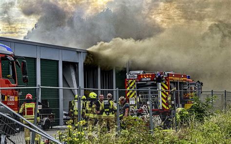 Alpen Brand In Gro Garagenanlage Hoher Sachschaden