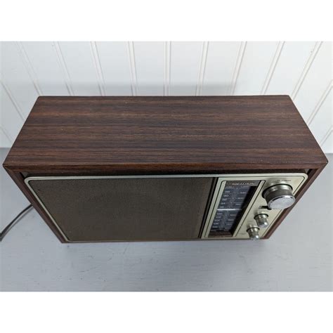 Vintage Realistic MTA-8 AM/FM Radio Model 12-689A Tested & Works - Etsy