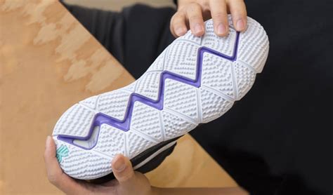 Kyrie 4. Nike SK