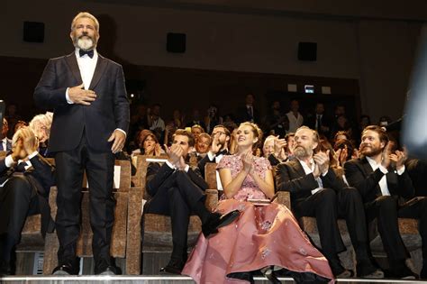 Mel Gibson S Hacksaw Ridge Receives 10 Minute Standing Ovation At The Venice Film Festival And