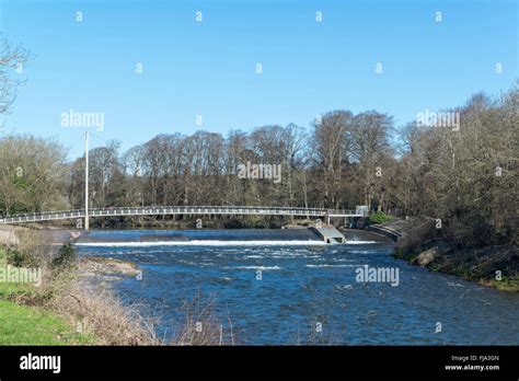 Weir Bridge And Salmon Race River Taff Cardiff Stock Photo Alamy