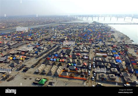 Allahabad, Uttar Pradesh, India. 20th Jan, 2018. Allahabad: An aerial view of Magh Mela held on ...