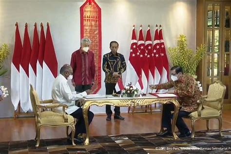 Disaksikan Presiden Jokowi Dan Pm Lee Perjanjian Ekstradisi Indonesia