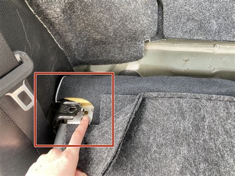 How To Replace Seat Belt Buckle Toyota Corolla Verso Brokeasshome