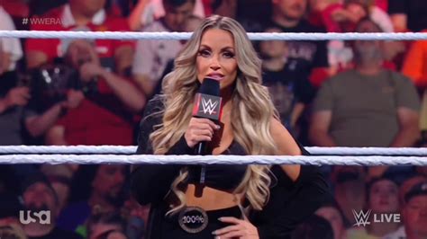 On WWE RAW: Trish Stratus explains her actions : r/Throwawaytoday303