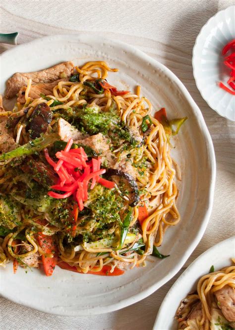 yakisoba japanese stir fried noodles recipetin japan