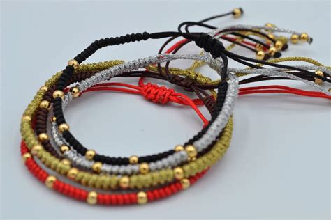 sliding knot bracelet