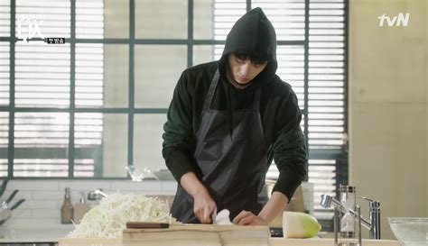 Korean Drama - My Shy Boss / Introverted Boss: My Shy Boss