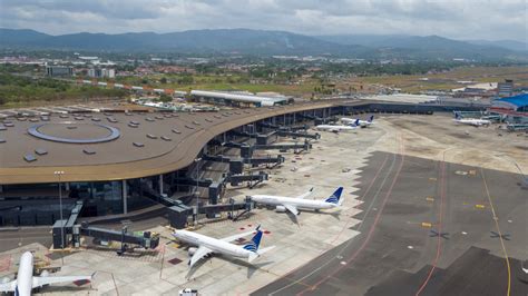 El espacio aéreo en Panamá es ineficiente y si no se hace nada