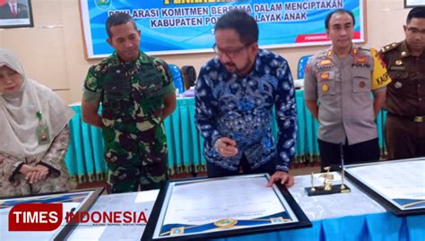 Pimpin Deklarasi Komitmen Ponorogo Layak Anak Ini Tekad Bupati Ipong