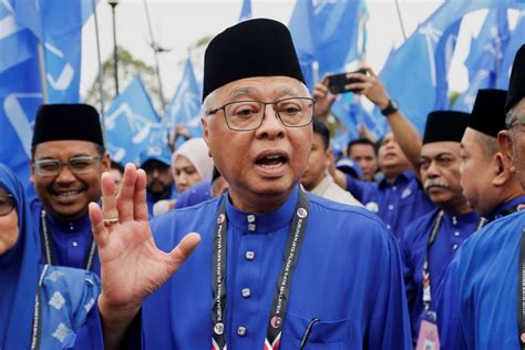 Malaysia election: Umno unlikely to win clear majority as glut of ...