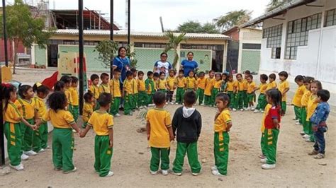 Alumnos De La Le Andrès Avelino Se Suman A La Campaña De Arborización